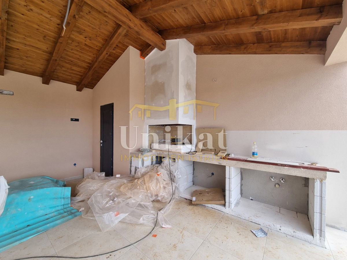 Casa nei dintorni di Višnjan - 4 camere da letto e piscina
